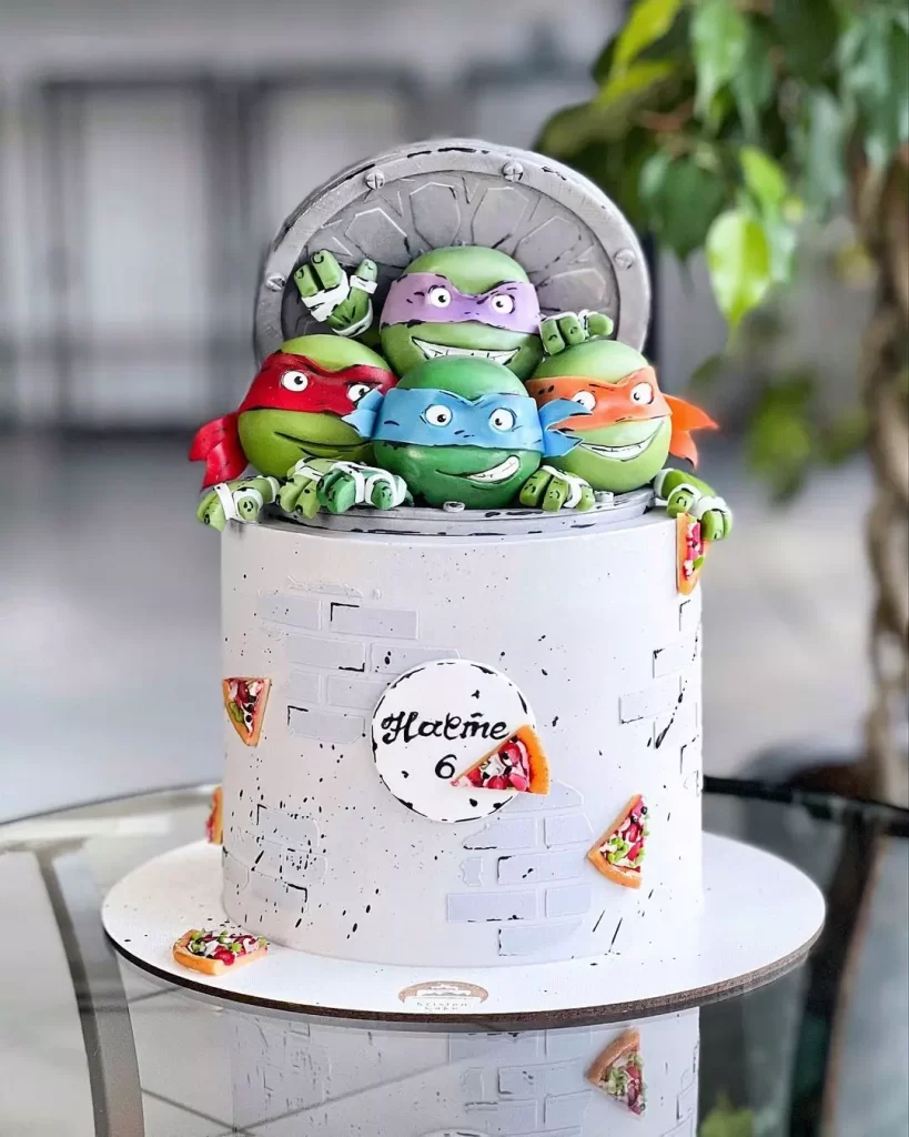 Торт з фігурками Черепашок Ніндзя Торт с фигурками Черепашек Ниндзя