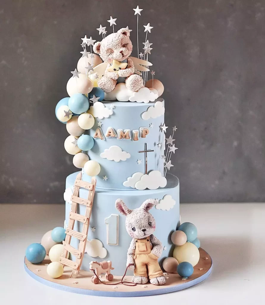 Двухъярусный торт на 1 год для мальчика