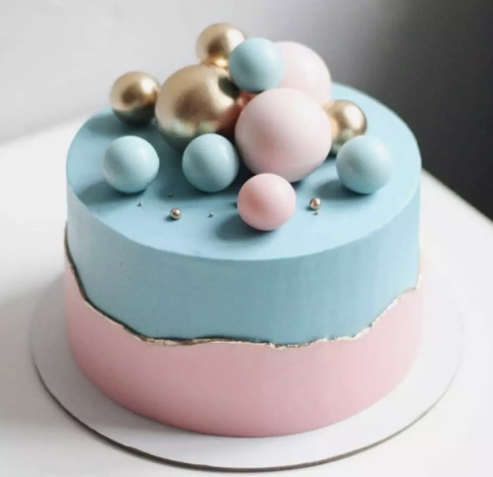Сине-розовый торт на гендер пати