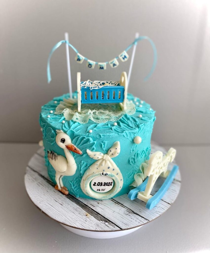 Кремовий торт для новонародженого Кремовый торт для новорожденного