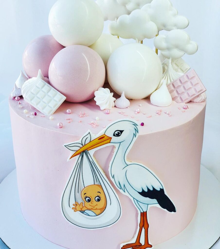 Торт з топером лелеки з немовлям Торт с топпером аиста с младенцем
