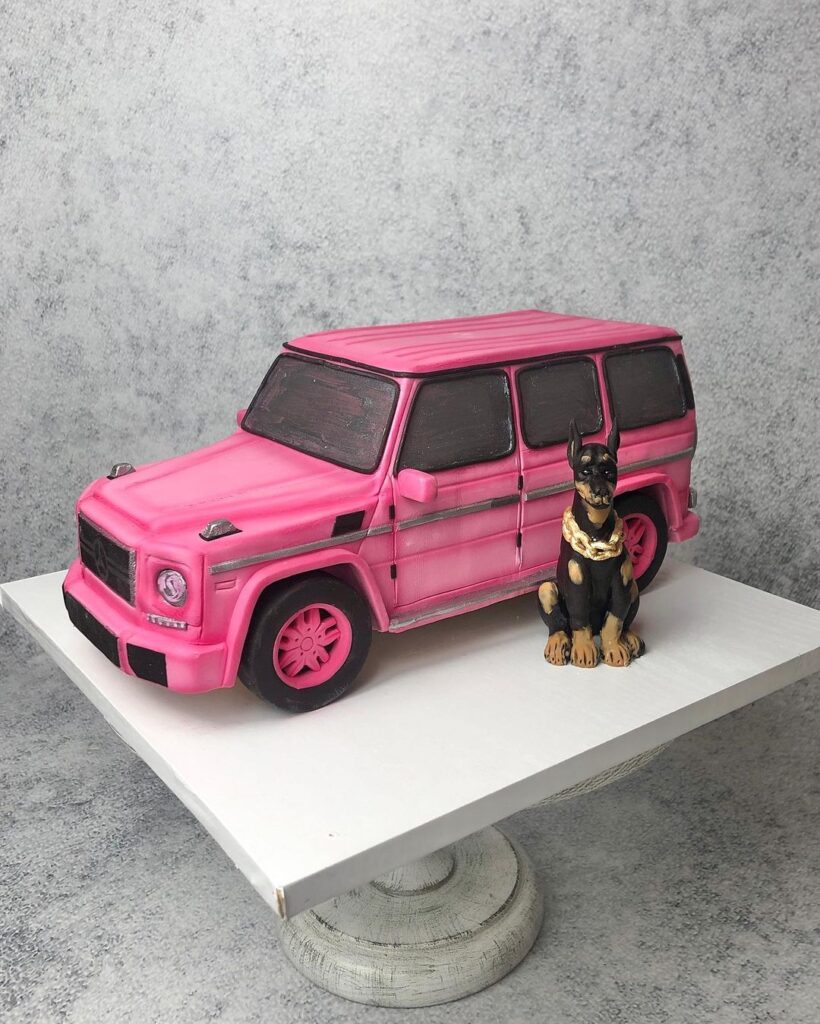 Торт в виде Мерседеса Торт в виде Мерседеса