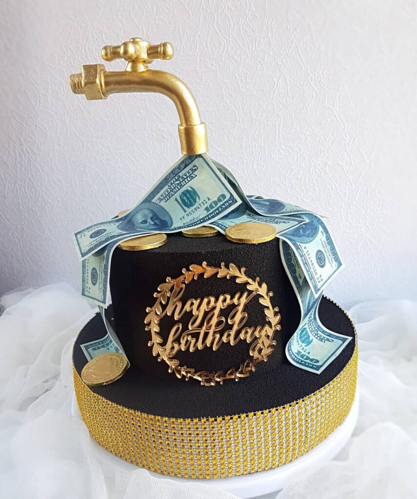 Торт с долларами