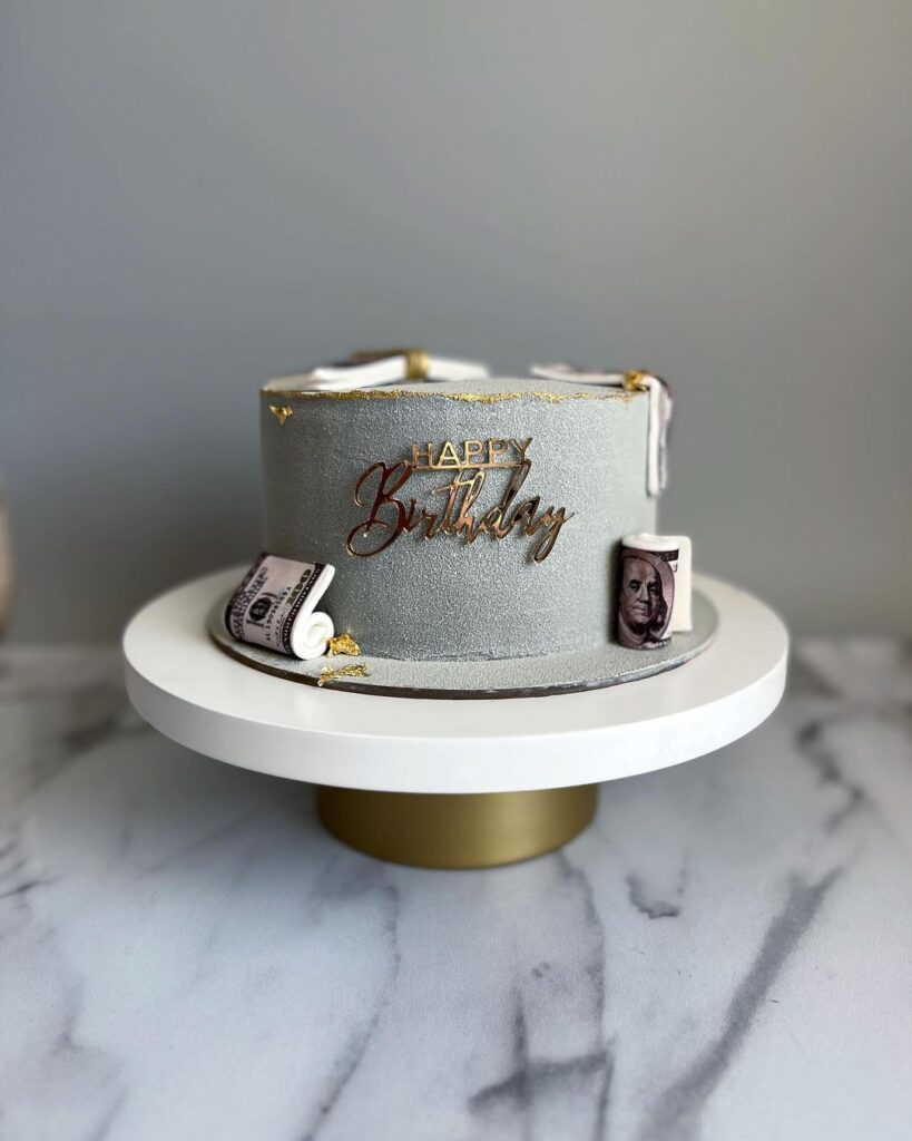 Торт для чоловіка з топером "Happy Birthday" Торт для мужчины с топпером "Happy Birthday"