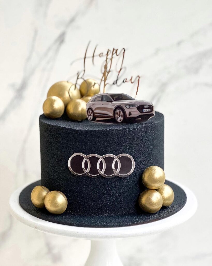 Торт с логотипом Ауди