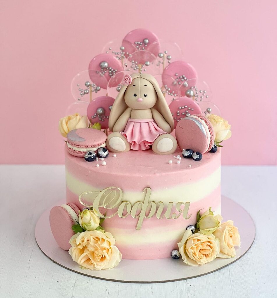 Рожевий торт із зайчиком Розовый торт с зайчиком