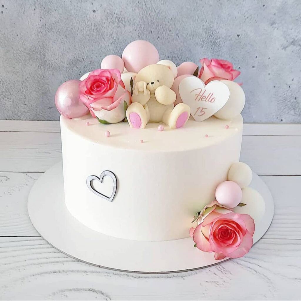 Торт дівчинці на 15 років з ведмедиком Торт девочке на 15 лет с мишкой