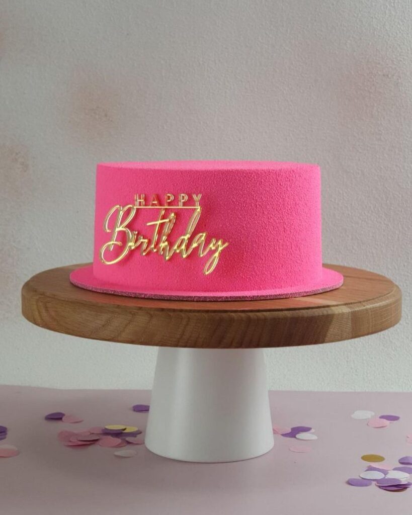 Велюровий торт на 15 років дівчинці Велюровый торт на 15 лет девочке