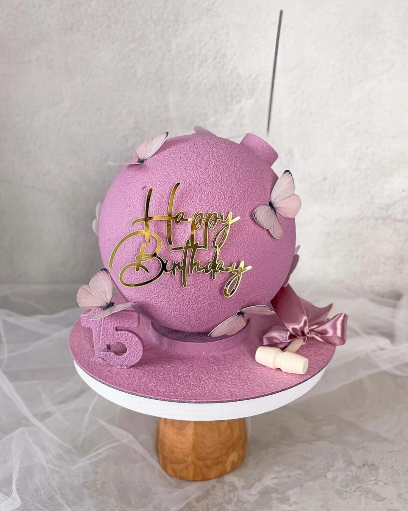 Торт "Куля" на 15 років дівчинці Торт "Шар" на 15 лет девочке