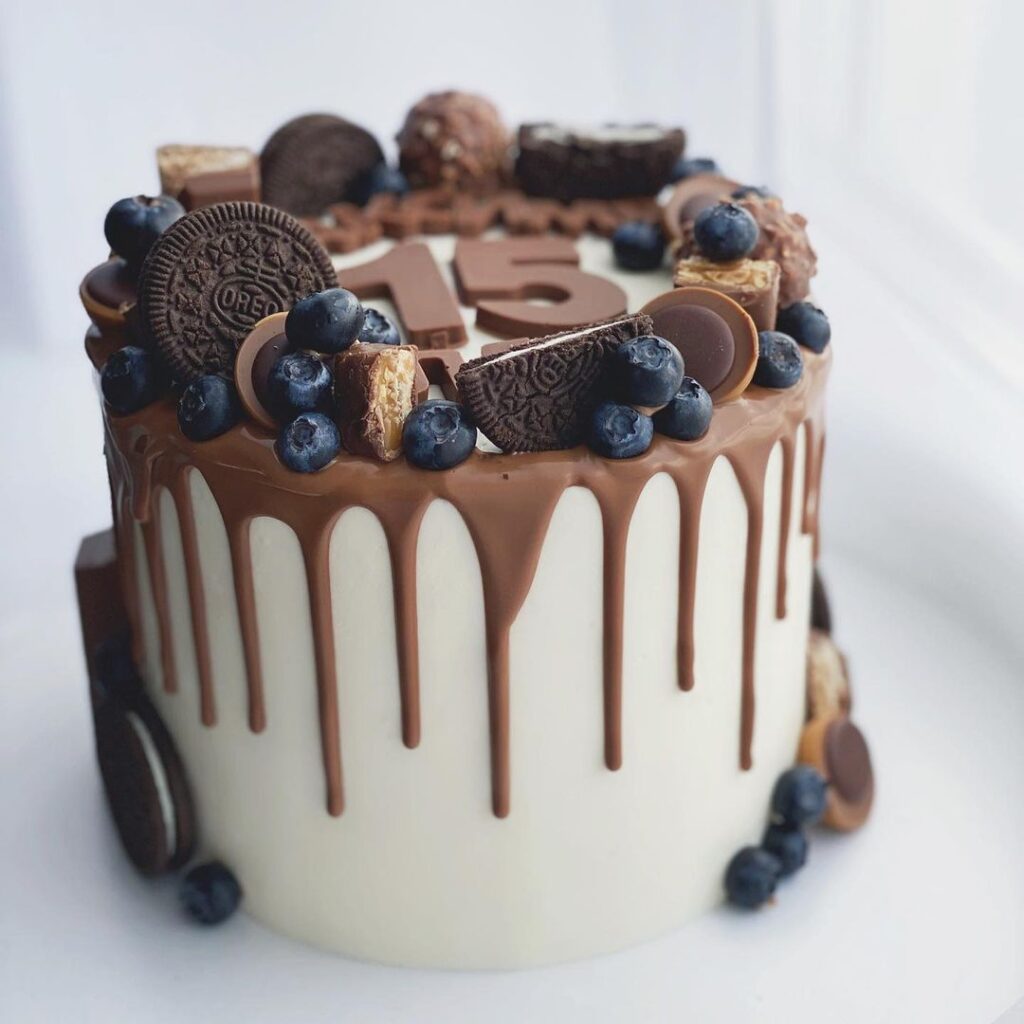 Шоколадный торт на 15 лет мальчику Шоколадный торт на 15 лет мальчику