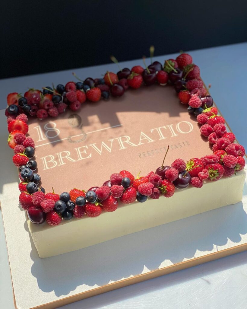 Корпоративний торт прямокутний Корпоративный торт прямоугольный